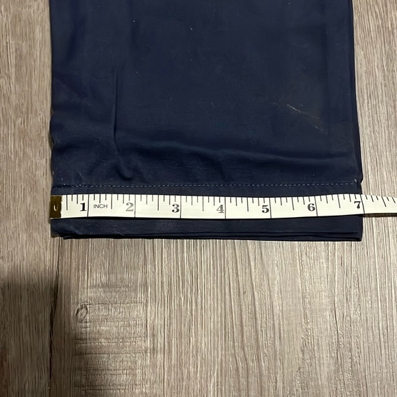 Lululemon Commission Pant Classic Fit in Navy (30) - Picture 11 of 11